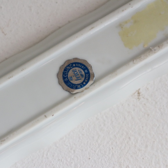 Blue flowers white porcelain trinket dish tray - Picture 3 of 7